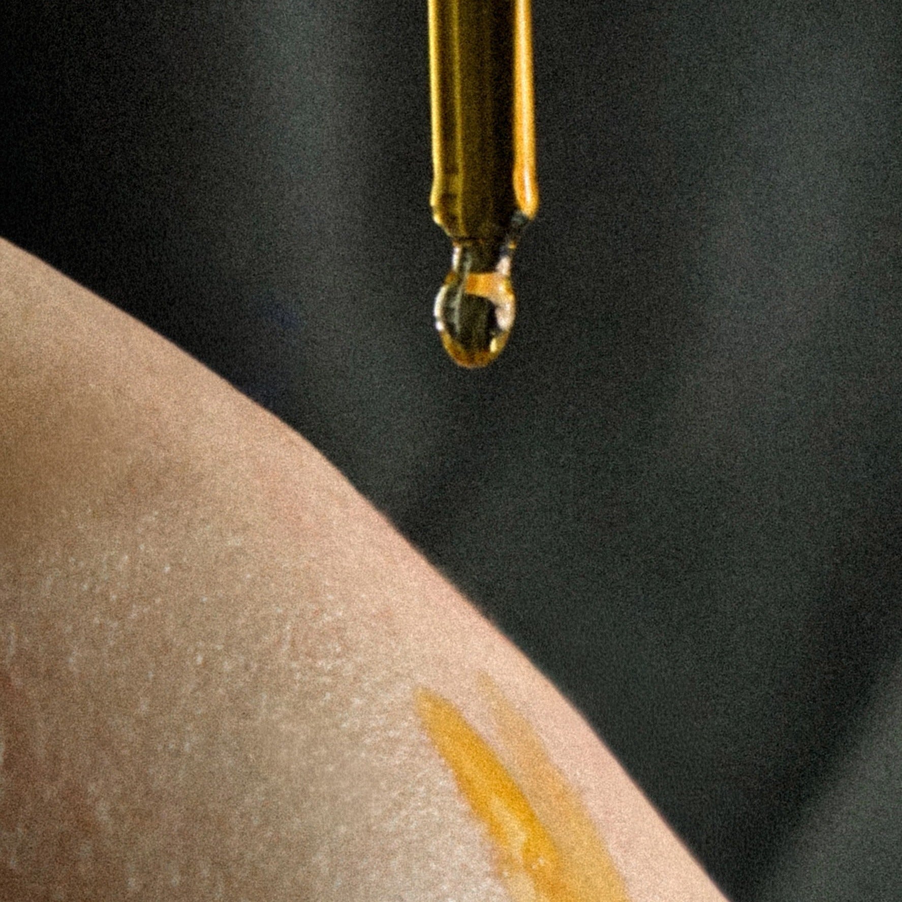 CBD calming facial oil