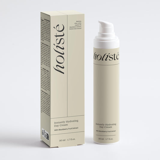 Instantly Hydrating Day Cream With Blackberry Fruit Extract